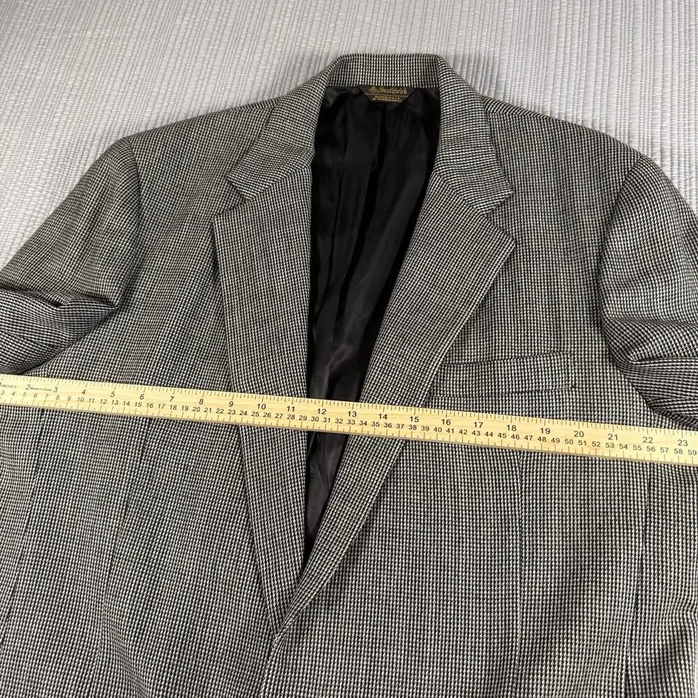 Southwick Blazer Mens 48R Gray Fleck Tweed Wool Made In USA Ivy League Heritage